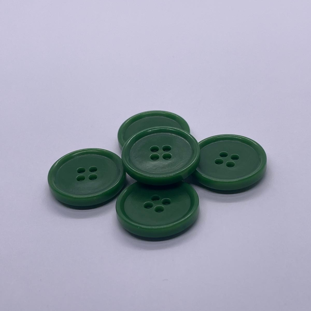 4 Delikli 5 Adet Plastik Düğme (19mm, Yeşil) - Görsel 3