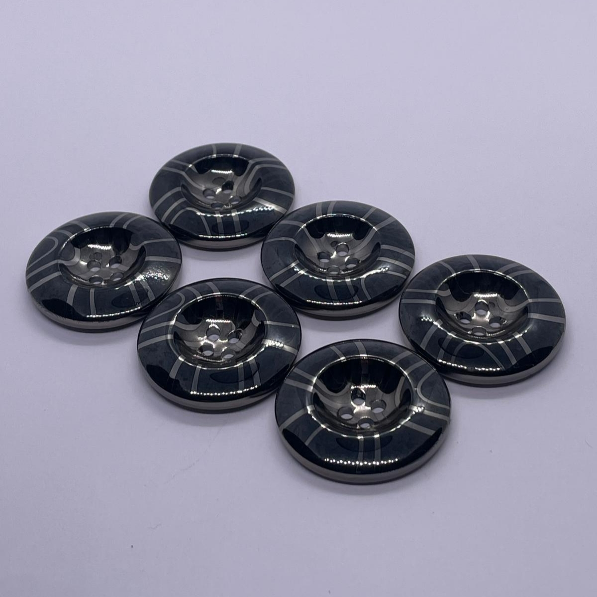 4 Delikli 6 Adet Plastik Düğme (30mm, Siyah) - Görsel 2