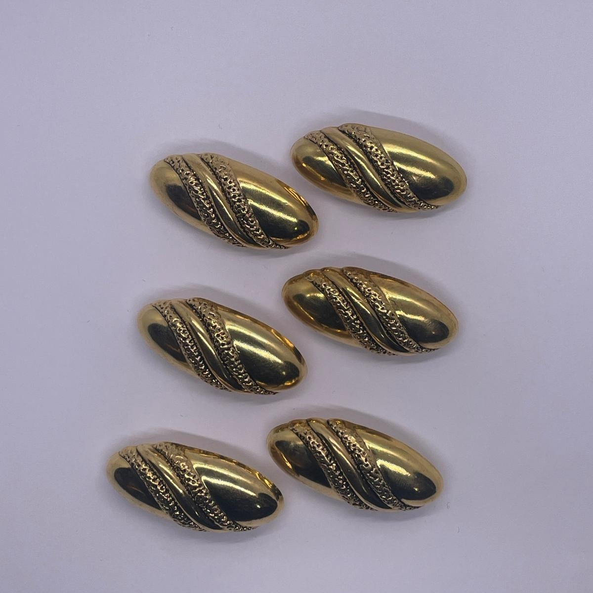 6 Adet Metal Görünümlü Plastik Düğme (40mm, Gold) - Görsel 2